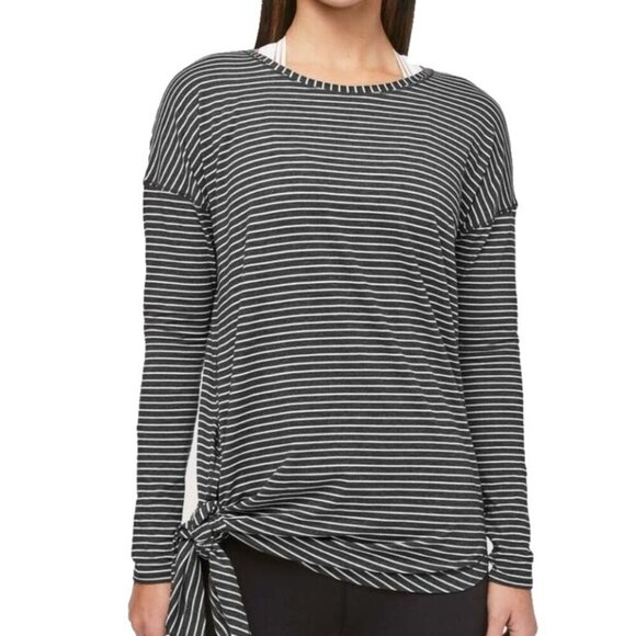 Lululemon To The Point Long Sleeve Modern Stripe Heathered Black White size 4 - Picture 3 of 9
